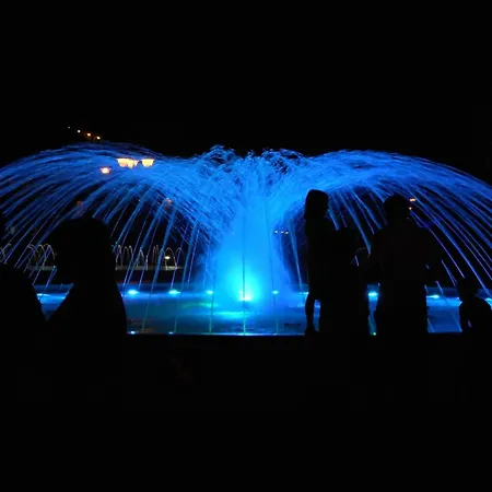 Charming With Panoramic Views Daire