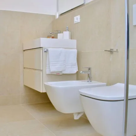 Charming With Panoramic Views *