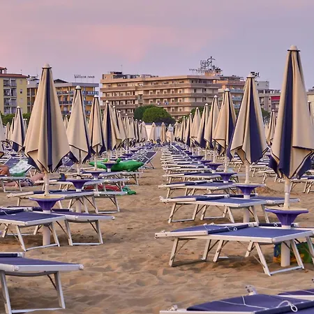 Charming Apartment With Delightful Views Bibione