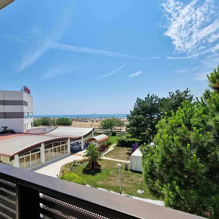 Charming With Delightful Views * Bibione